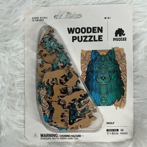 Wolf Wooden Puzzle New - Picture 1 of 5